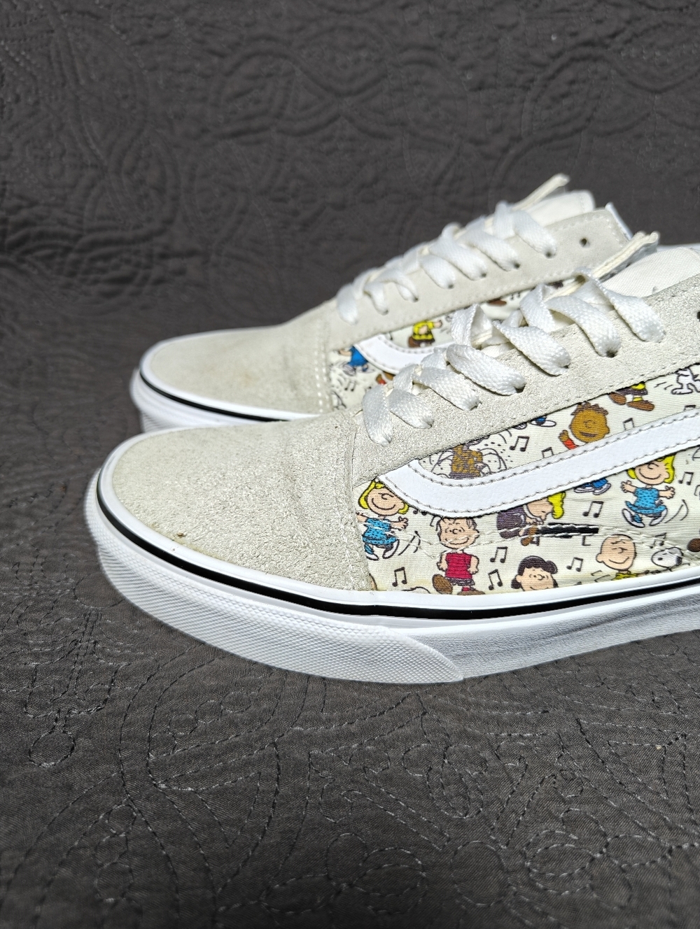 VANS X Peanuts 'The Gang' Old Skool Charlie Brown Sneakers Unisex Men 8 Wmn 9.5 - Picture 3 of 11